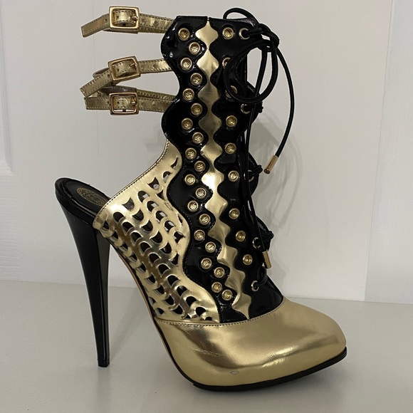 VERSACE | Gold Black Lace Up Gladiator Patent Leather Shoes Perforated Heels 36 - Picture 16 of 16